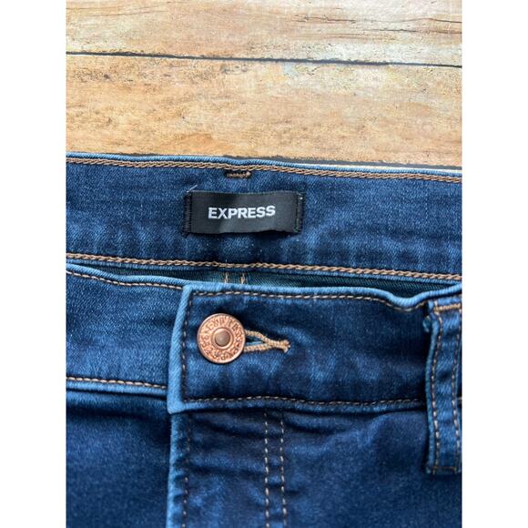 Express High Rise Dark Wash Supersoft Skinny Jeans Color: Dark Wash 16 Regular - Picture 7 of 11